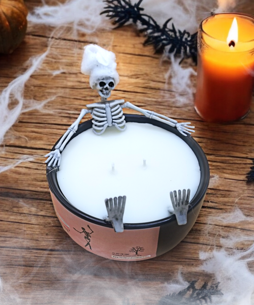 "Soakin My Bones" Fall, Luxury Soy Blend Candle